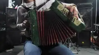 Сектор Газа Мак на гармошке