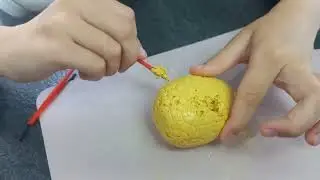 Милана делает раскопки!