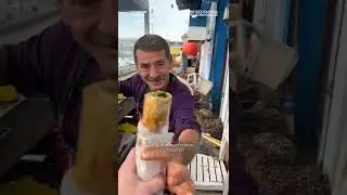 Балык дюрюм (рыба в лаваше) в Стамбуле от легендарного Марио