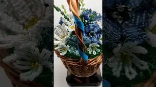 корзина полевых цветов из бисера