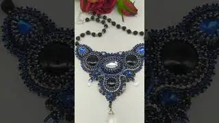 Колье и серьги вышитые бисером. украшения из бисера