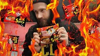 ОБЗОР Samyang Buldak 3X Spicy | САМАЯ ОСТРАЯ ЛАПША В МИРЕ! ТОЧНО?