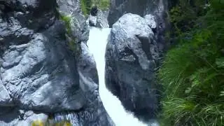 Водопад в аршанском ущелье
