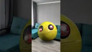Giant Pacman 066 
