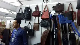 লেদারের তৈরি বিভিন্ন ধরনের বেল, মানি ব্যাগ, জুতা এবং অন্যান্য জিনিস