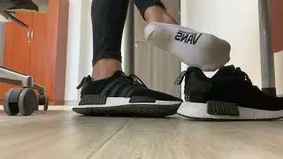 sneakers vans socks shoeplay feet girl goddess shoes fetish