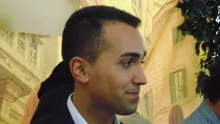 Luigi Di Maio (M5S) - Luigi uno di noi, Di Maio uno di noi.