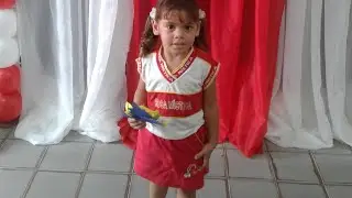 Apresentação dia das mães 10 de maio de 2017. Alicia