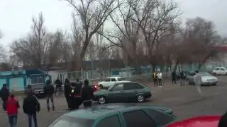 Водитель копейки побежал...)