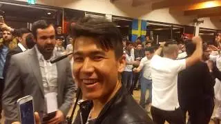 اهنگ گنجشک طلایی با صدای فیض کاریزی در سویدن اواخر سال 1395
