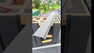 Утепление и отделка дымохода сегментными панелями.