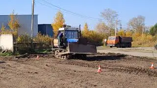 Упражнение "заезд в бокс задним ходом" на тракторе кат. E (Агромаш 90ТГ)