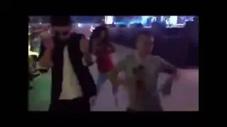 Анатолий Цой танцует op-op-opa gangam style
