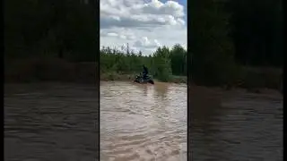Монстр луж не боится💪🏻 #машина #монстр #kayo #offroad #formula1 #эндуро #рекомендации #рек