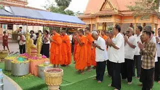 ពិធីស្រន់ព្រះនៅវត្តបទុមរង្សី នៅថ្ងៃទី ១៦ ខែមេសា ឆ្នាំ២០២៣