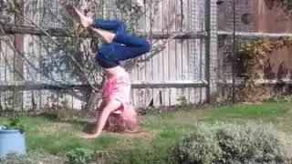 Super Epic HEADSTAND by SPIDER-LITTLE-GIRL