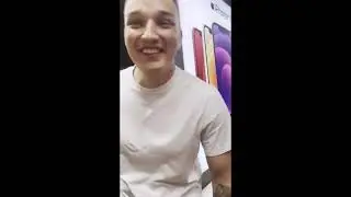 Эдвард Бил купил девушке айфон