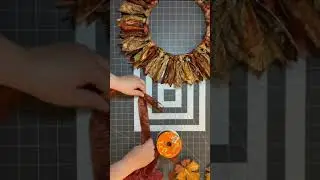 How to Make a Simple Ribbon Wreath, 