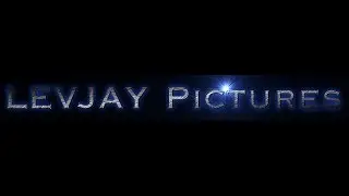 три русские девушки красиво двигают попками