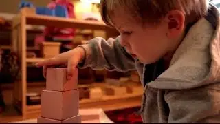 STAVBA RŮŽOVÉ VĚŽE