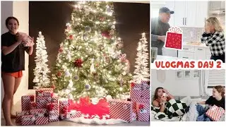 HUSBAND SURPRISE ME WITH A CHRISTMAS PRESENTS 🎁 | VLOGMAS DAY 2