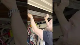 How to Open Your Garage Door Without Power #shorts #howto #garagedoor