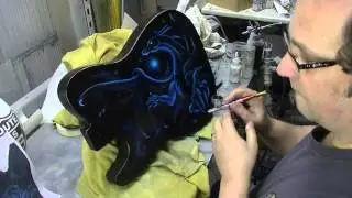 Atelier Meijer - airbrush of a dragon guitar