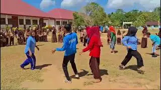 Lucu dan Seru//Bola Gotong Guru SD vs Guru SMP//Hut_RI ke-79