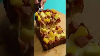 Delicious Hawaiian Pizza Toast Recipe! 🍕🌺 Quick and Easy Lunch Idea!