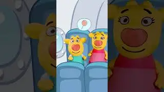 Бо первый раз в самолете. Смотрите полное видео на канале #ОранжеваяКорова #шортс🐮