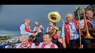 Abschluss Parade des 52. Internationalen Dixieland Festivals 2024