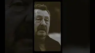 Yüzüme çizgiler, Saçıma beyazlar düştü de, Bir Senin Sevdan düşmüyor Gönlümden!