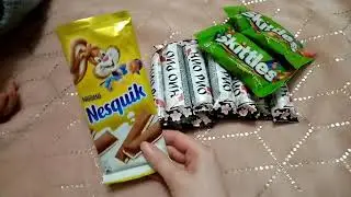 ВЛОГ 4/ Алиса рисует мелками/ Супер огромная раскраска/ Опять сладости)))