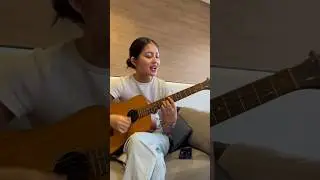 CHAI playing her own song with broken string guitarI! 🥰🥰