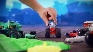 ¡RHINOMITE Reto en la Selva! 🦏💥🌴 | Hot Wheels Monster Trucks