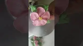 Whipping cream piping design #bakinglove #cakedecorating #flower 💕