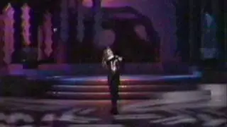 Thalia - Sangre (domingo)