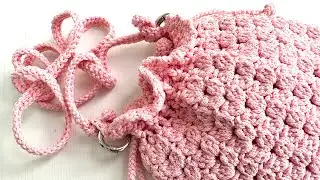 This is what BARBIE herself would have worn 😍 And you can crochet it yourself! Baby's bag