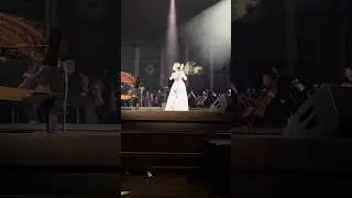 Tina Guo - Warming Up Onstage in Nashville