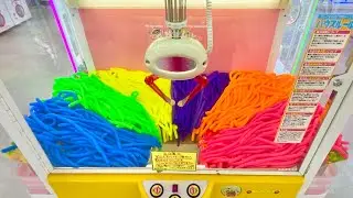 Mysterious Colorful Claw Machine !!!! 😦😦😦