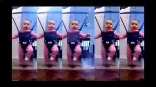 Дети резвятся, когда отец остаётся один дома.