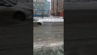 И снег лежит, и дождь идёт. Замечательная сегодня погодка😉 