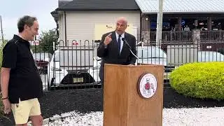 U.S. Sen. Cory Booker visits Lucy the Elephant