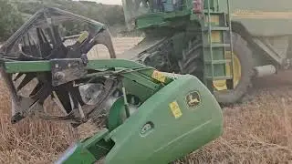Jonh deere 9560i       cosechando trigo campaña 2024.