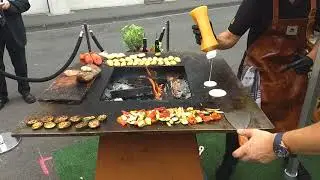 Quan Pizza & Bread Oven in action