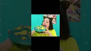 У меня весь бургер оказался на мне.