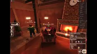 Playing a Backdoors in roblox game called DOORS👁