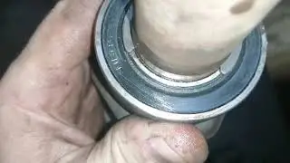 Lada Vesta CVT replacement of the right drive suspension bearing.