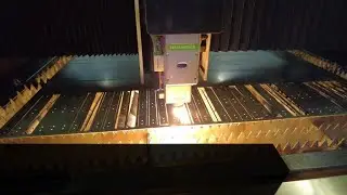 Лазерная резка стальных листов на 3кВт станке