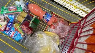 SOLO IBA POR QUESO Y JAMÓN AL SÚPER